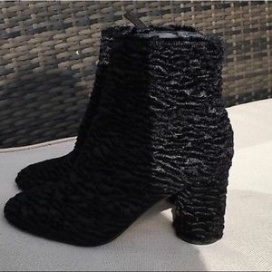 Velvet boots